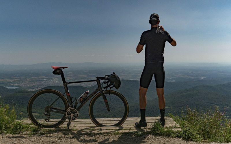 La subida a Rocacorba o al Santuario del Mont