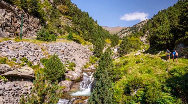 Las 5 mejores rutas de senderismo del Pirineo de Girona y la Costa Brava